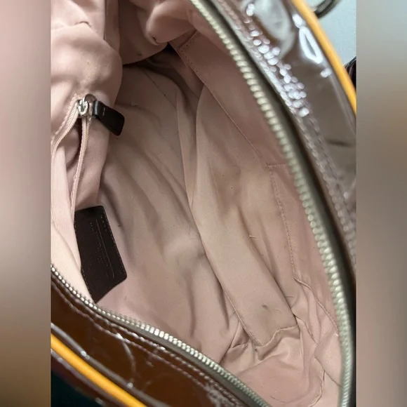 Coach patent leather Brown shoulder bag - Picture 9 of 10